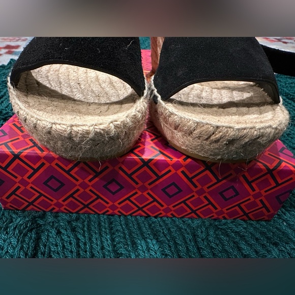 NWT TORY BURCH Laurel Wedge Espadrilles Wrap Around Straps - Picture 14 of 14